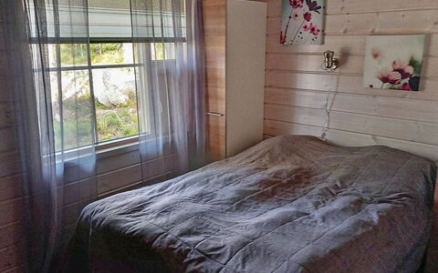 Aurinko-Saaga 5 Paritalo: Mueble, Silla, Mueble Para Exteriores, Mesa, Madera, Mesa Al Aire Libre, Cocina Y Comedor Mesa, Sombra, Jardín, Paraguas