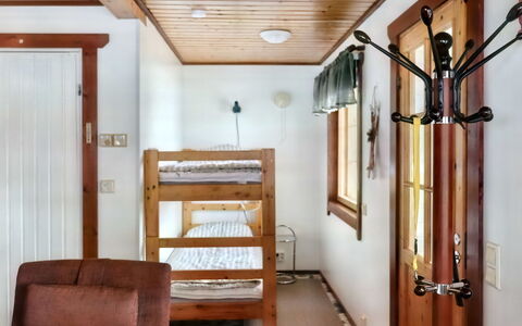 Pieni Kiiruna: Madera, Vía Muerta, Cabaña, Casa, Casa, Tablón, Edificios Del Jardín, Cuarto De Troncos, Madera Dura, Porche