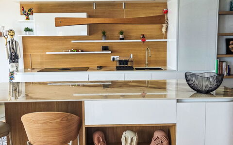 New Beach: Mueble, Diseño De Interiores, Piso, Cocina, Mostrador, Madera, Suelo, Gabinetes, Estantería, Estante