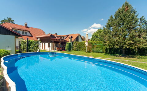 Sudoměřice: Azul, Piscina, Recurso, Material Compuesto, Ocio, Eco Hotel, Inmuebles, Hacienda, Jardín, Paisajismo