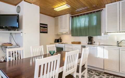 Alppikylä 3B Paritalo: Área Rural, Hill Station, Pueblo, Cordillera, Valle, Pueblo De Montaña, Alpes, Eco Hotel, Balcón, Hotel