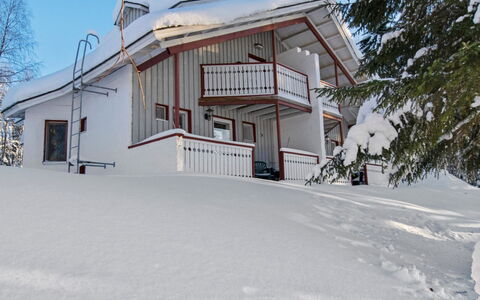 Hallantytär A1 Paritalo: Área Rural, Hill Station, Pueblo, Cordillera, Valle, Pueblo De Montaña, Alpes, Eco Hotel, Balcón, Hotel