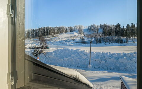Skivillas 61 Ukkohalla (B1): Madera, Casa, Nieve, Cabaña, Casa, Invierno, Techo, Congelación, Vía Muerta, Pendiente