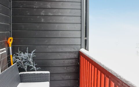 Skivillas 61 Ukkohalla (B1): Madera, Casa, Nieve, Cabaña, Casa, Invierno, Techo, Congelación, Vía Muerta, Pendiente