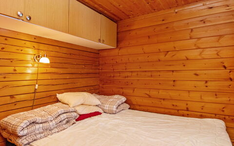Lohiukko: Mueble, Silla, Mueble Para Exteriores, Mesa, Madera, Mesa Al Aire Libre, Cocina Y Comedor Mesa, Sombra, Jardín, Paraguas