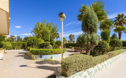 Cala Blanca i: Jardín, Sombra, Paisajismo, Eco Hotel, Cobertura, Recurso, Hacienda, Villa, Jardín Botánico