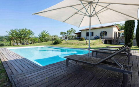 Casina Dell'acquaborra: Piscina, Recurso, Sombra, Eco Hotel, Mueble Para Exteriores, Ocio, Paraguas, Sunlounger, Cubierta