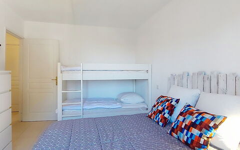 Les Grenadines: Mueble, Diseño De Interiores, Habitación, Cama, Suelo, Piso, Madera, Lecho, Sábana, Habitación