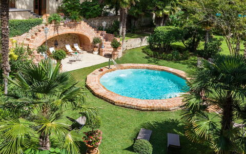 Castelletto Weddings And Events: Agua, Planta, Piscina, Edificio, Verde, Árbol, Paisaje Natural, Cuerpo De Agua, Hierba, Eco Hotel