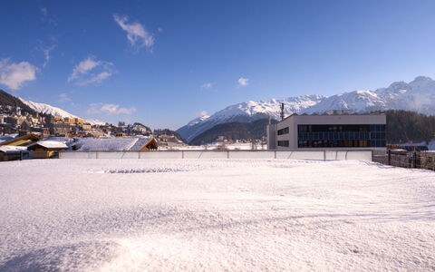 Chesa Piz Padella - St. Moritz: Nube, Cielo, Montaña, Nieve, Ecorregión, Pendiente, Cuerpo De Agua, Congelación, Tierras Altas, Landform Glaciales