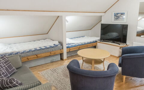 Kevinlevi: Cama, Mueble, Habitación, Diseño De Interiores, Lecho, Sábana, Piso, Madera, Suelo, Habitación