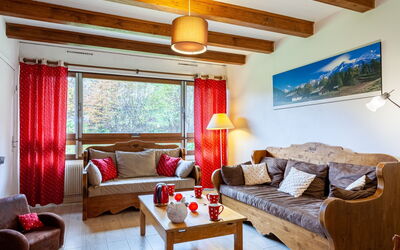Saint Gervais 175: Sofá, Mueble, Propiedad, Mesa, Azur, Madera, Comodidad, Naranja, Diseño De Interiores, Ventana