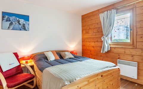 Marmottes A6: Mueble, Propiedad, Comodidad, Edificio, Azur, Madera, Textil, Ventana, Cajón, Encendiendo