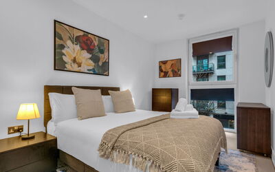 Alojamiento:&nbsp;Lanterns Court 2 302.2