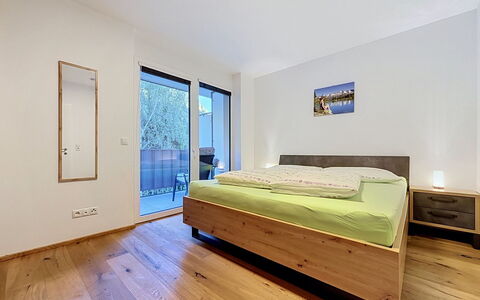 Apart Annabell: Cama, Diseño De Interiores, Habitación, Madera, Habitación, Piso, Suelo, Suelos De Madera, Sábana, Techo