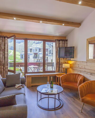 Le Grand Tichot a et B (Val Claret) 375.9