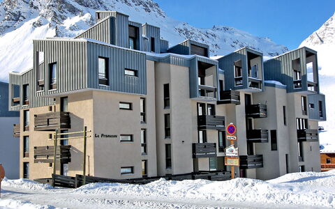 Tignes 390: Nieve, Cielo, Edificio, Propiedad, Montaña, Ventana, Pendiente, Casa, Barrio Residencial, Bienes Raíces