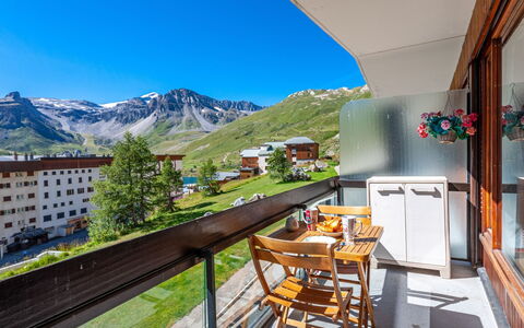 Tignes 480: Propiedad, Montaña, Cordillera, Bienes Raíces, Edificio, Habitación, Cielo, Casa, Balcón, Departamento