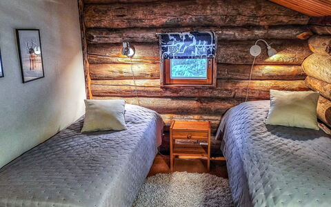 Rukaköngäs 24: Madera, Habitación, Sábana, Lecho, Casa, Cama, Cuarto De Troncos, Manchas De Madera, Madera Dura, Marco De La Cama