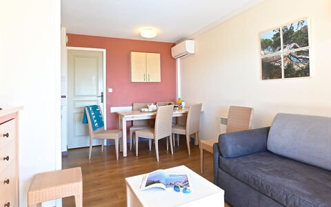 Alojamiento:&nbsp;Le Village (E1 309) 400.67