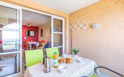 Alojamiento:&nbsp;Le Village (E1 214) 400.50