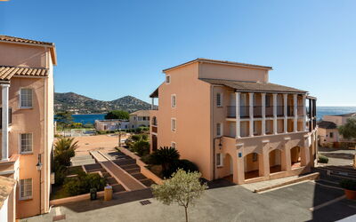Alojamiento:&nbsp;Le Village (C0 266) 400.53