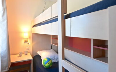 Alojamiento:&nbsp;Le Village (E1 309) 400.67