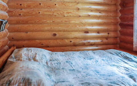 Alppi 6B Paritalo: Madera, Linos, Manchas De Madera, Habitación, Madera Dura, Sábana, Lecho, Cuarto De Troncos, Tablón, Cama
