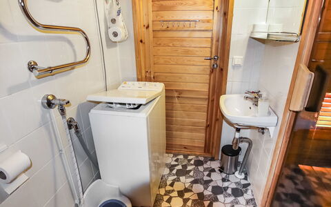 Alppikylä 4A: Madera, Vía Muerta, Cabaña, Casa, Casa, Tablón, Edificios Del Jardín, Cuarto De Troncos, Madera Dura, Porche