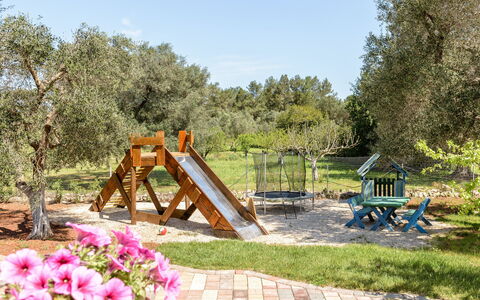 Villa Käthe Con Piscina Privata: Planta, Flor, Cielo, Botánica, Árbol, Paisaje Natural, Madera, Hierba, Ocio, Paisaje