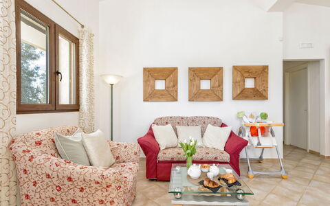 Villa Käthe Con Piscina Privata: Mueble, Planta, Ventana, Edificio, Mesa, Madera, Comodidad, Sala, Marco, Decoración