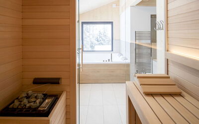 Alojamiento:&nbsp;Superior #04 Sauna&Sprudelwanne Innen 300.10