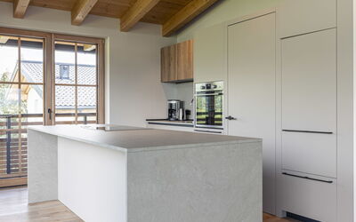 Alojamiento:&nbsp;Penthouse mit 3 Schlafzimmern & Ir-Sauna 400.6