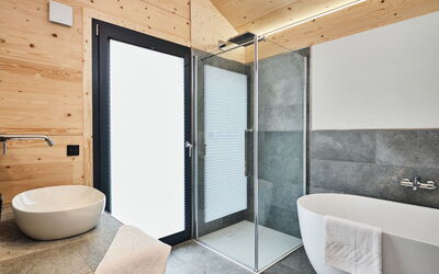 Alojamiento:&nbsp;Premium mit 5 Schlafzimmern, Sauna &Pool 160.14