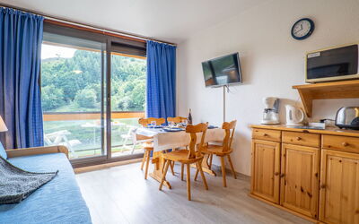 Alojamiento:&nbsp;Soyouz Vanguard 100.12