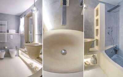 Vico Castello Deluxe 3: Arreglo De Tubería, Grifo, Espejo, Lavabo Del Baño, Bañera, Mueble De Baño, Edificio, Lavabo, Baño, Madera