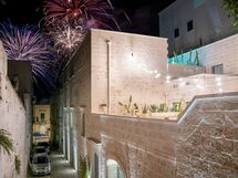 Vico Bianco Raro Rooms