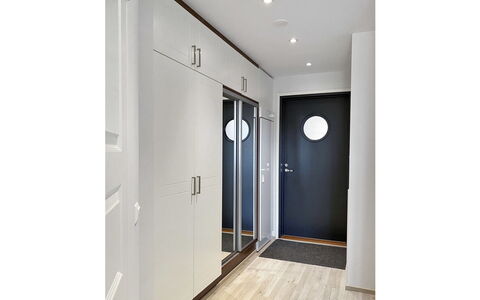 Golfstar 402: Ventana, Casa, Madera, Casa, Vía Muerta, Cabaña, Techo, Congelación, Ventana De Guillotina, Pendiente