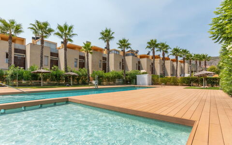 Residencial Oropesa - la Concha: Sombra, Jardín, Recurso, Eco Hotel, Paisajismo, Patio, Pasarela, Hacienda, Hotel