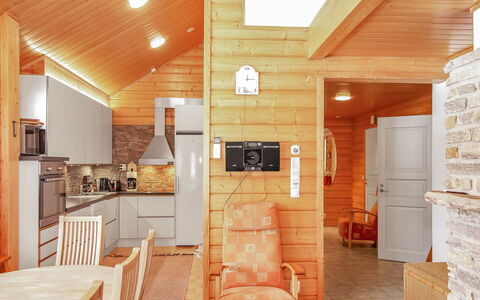 Tahkolahti: Cama, Mueble, Habitación, Diseño De Interiores, Lecho, Sábana, Piso, Madera, Suelo, Habitación