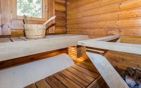 Purnutar B: Cama, Mueble, Habitación, Diseño De Interiores, Lecho, Sábana, Piso, Madera, Suelo, Habitación