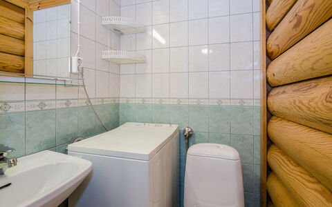 Purnutar B: Cama, Mueble, Habitación, Diseño De Interiores, Lecho, Sábana, Piso, Madera, Suelo, Habitación