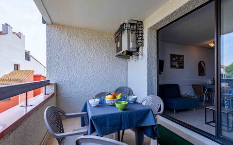 Le Barcarès 966: Departamento, Barrio Residencial, Balcón, Condominio, Sombra, La Luz Del Día