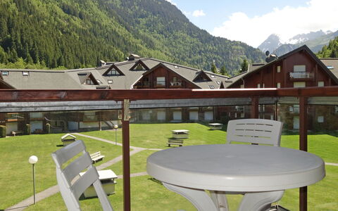 Les Contamines 500: Propiedad, Mesa, Casa, Cordillera, Montaña, Cabaña, Mueble, Techo, Hill Station, Bienes Raíces