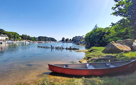 La Chaumière: Barco, Azul, Agua, Cuerpo De Agua, Watercraft, Barcos Y Canotaje - Efectos Y Equipo, Camino Acuático, Verano, Corriente De Agua, Lago