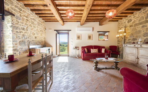 Villa Campestri: Mueble, Mesa, Encendiendo, Madera, Piso, Suelo, Sala, Haz, Bienes Raíces, Edificio