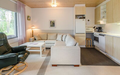 Loma-Koli 6: Mueble, Diseño De Interiores, Madera, Sofá, Piso, Techo, Suelo, Habitación, Sala, Encendiendo