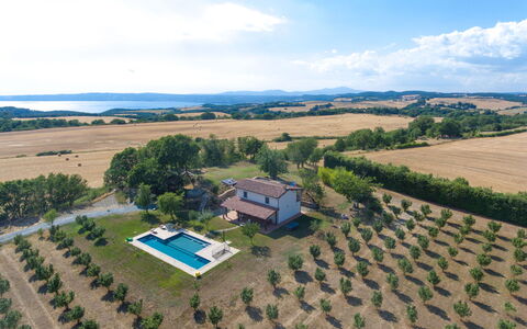 Pescatori: Agua, Cielo, Planta, Edificio, Azur, Paisaje Natural, Árbol, Cuerpo De Agua, Playa, Terreno