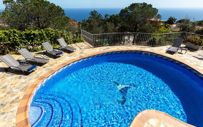 Lloret de Mar 413: Agua, Cielo, Piscina, Naturaleza, Árbol, Azur, Azul, Mueble Para Exteriores, Balneario, Ocio