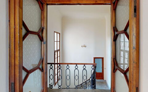 Villa La Cicogna Tuscany: Propiedad, Edificio, Puerta, Madera, Diseño De Interiores, Suelo, Pared, Línea, Casa